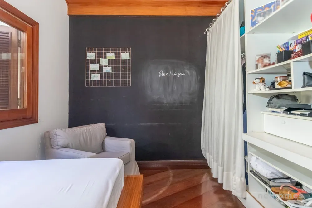 Casa, 4 quartos, 237 m² - Foto 4