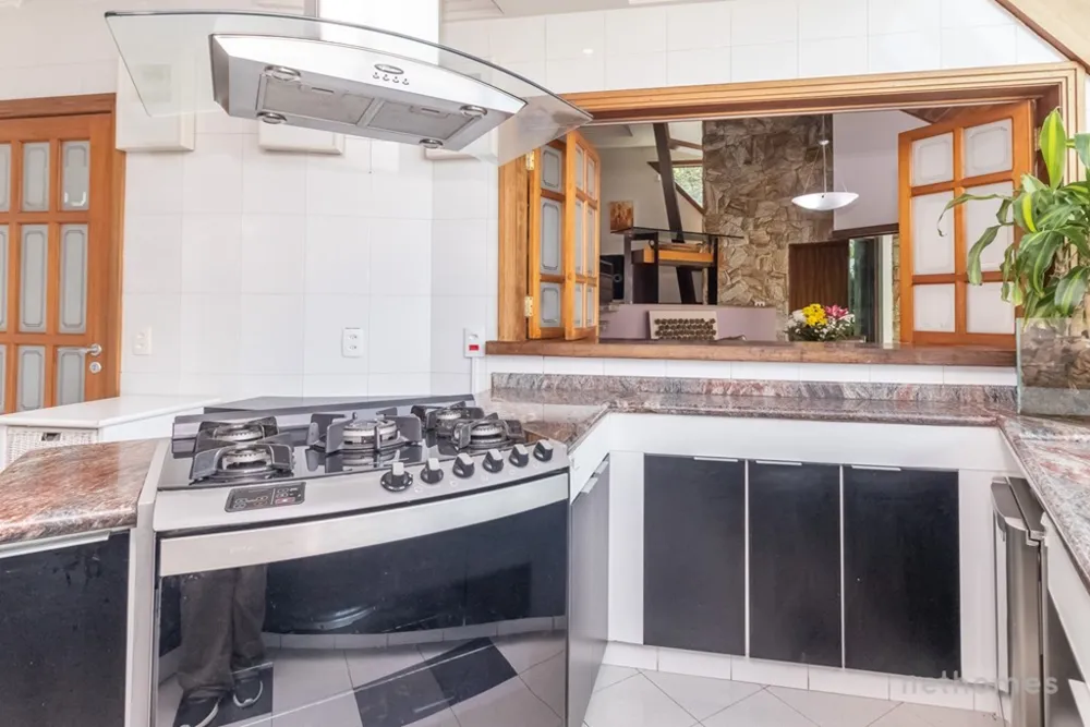 Casa, 4 quartos, 237 m² - Foto 9