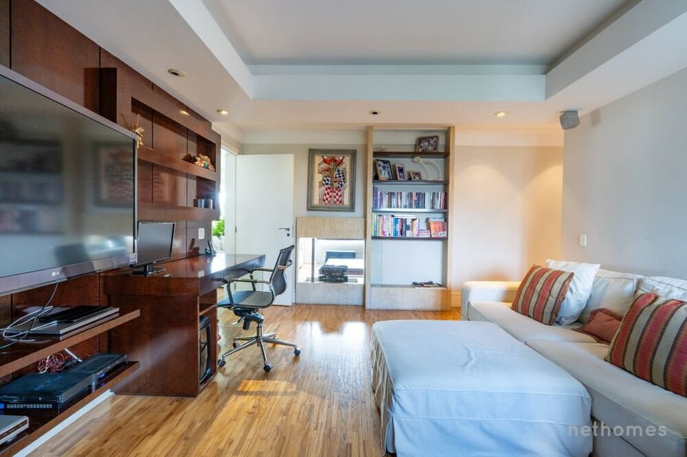 Apartamento à venda com 3 quartos, 260m² - Foto 2