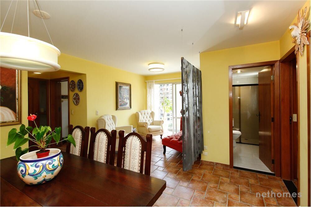 Apartamento à venda com 2 quartos, 69m² - Foto 2