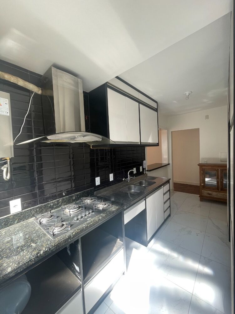 Apartamento à venda com 3 quartos, 122m² - Foto 4