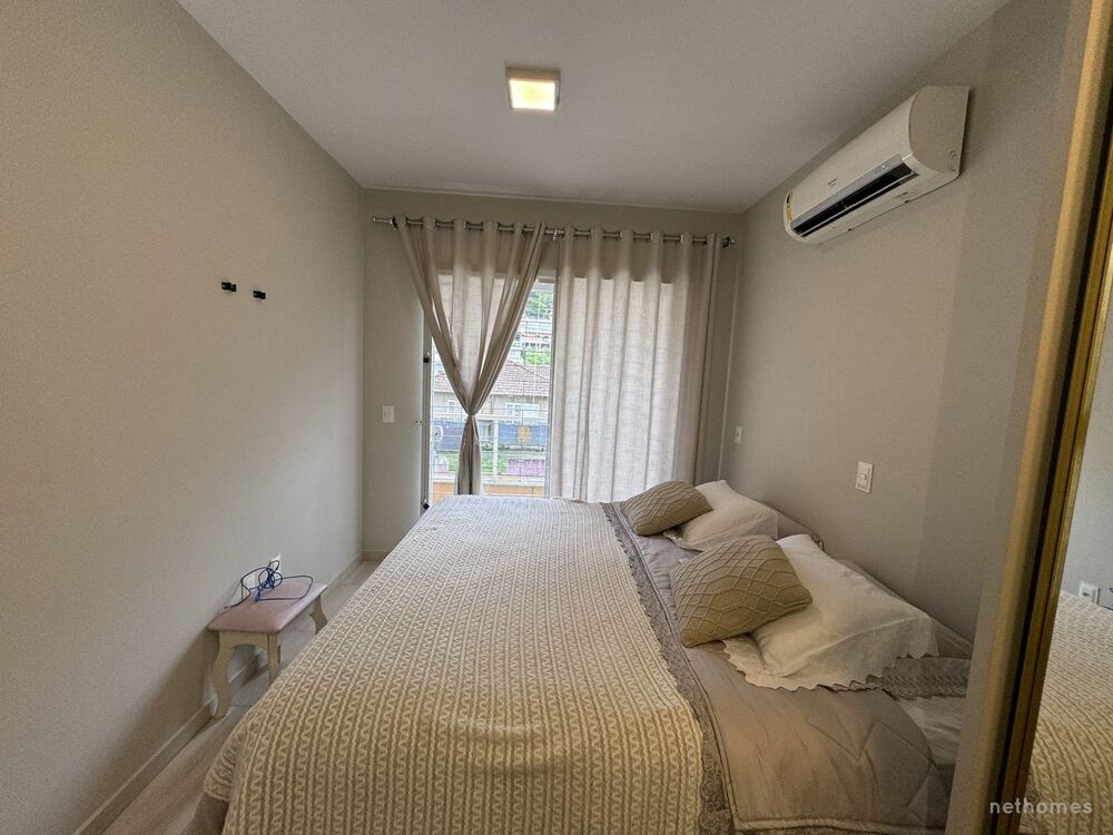 Casa à venda com 2 quartos, 90m² - Foto 3