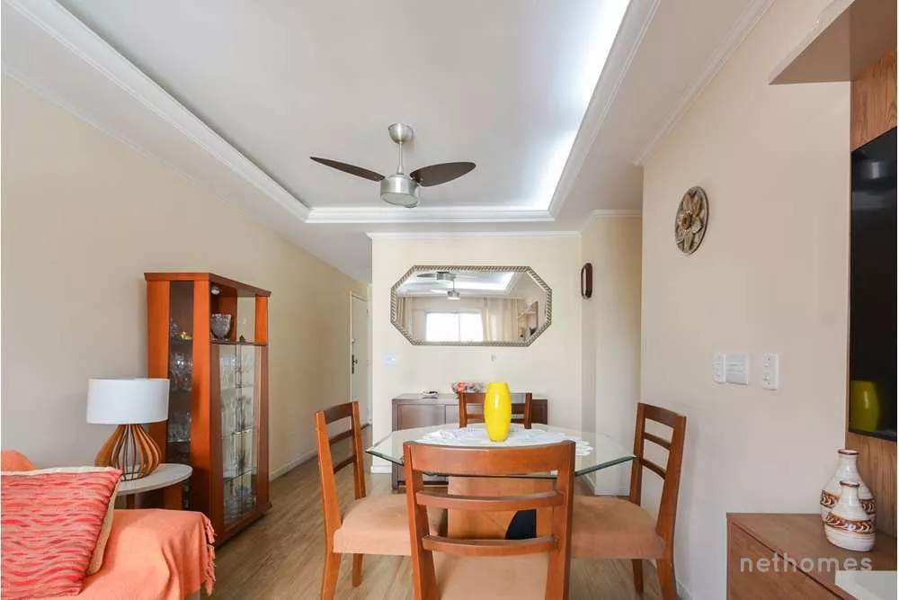 Apartamento à venda com 2 quartos, 77m² - Foto 4