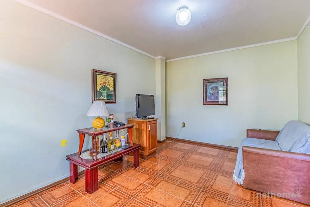 Casa, 5 quartos, 131 m² - Foto 2