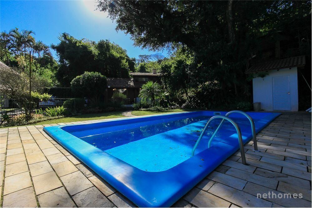 Casa de Condomínio à venda com 3 quartos, 220m² - Foto 11