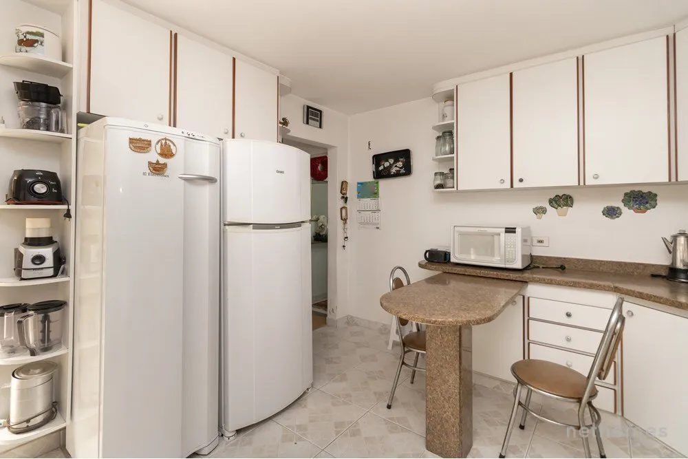Casa, 3 quartos, 255 m² - Foto 2
