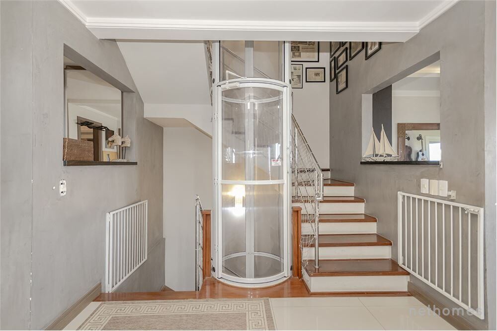 Casa à venda com 4 quartos, 631m² - Foto 3