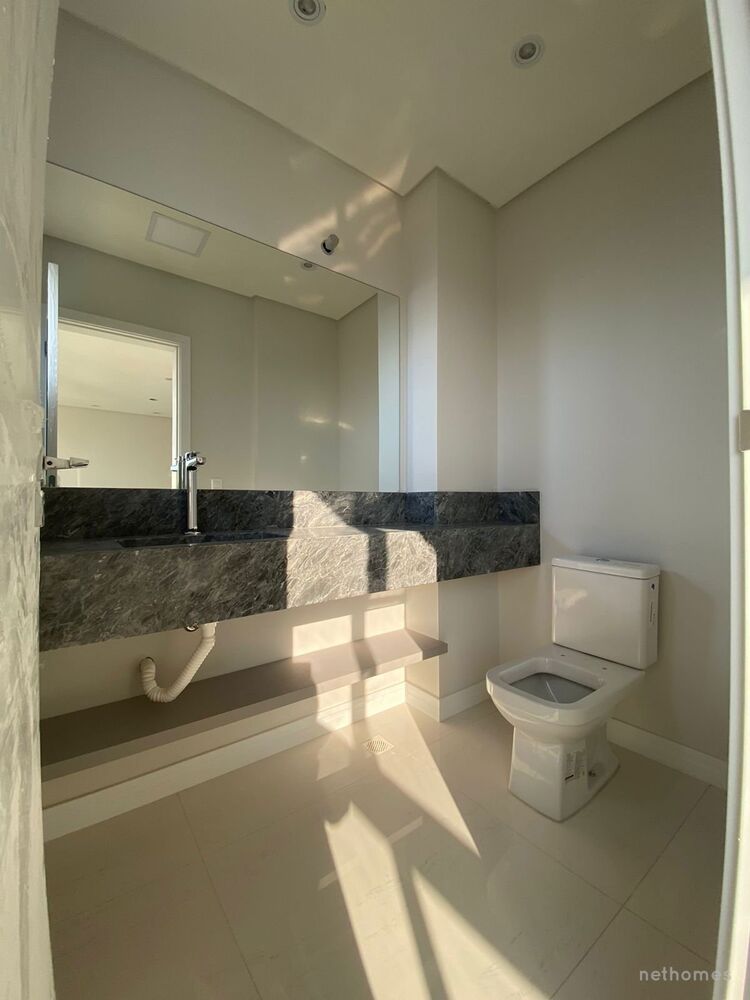 Apartamento, 3 quartos, 145 m² - Foto 2