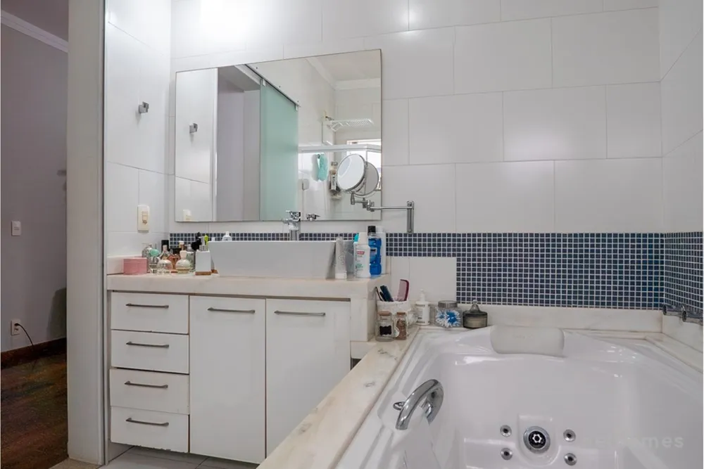 Casa, 4 quartos, 225 m² - Foto 2