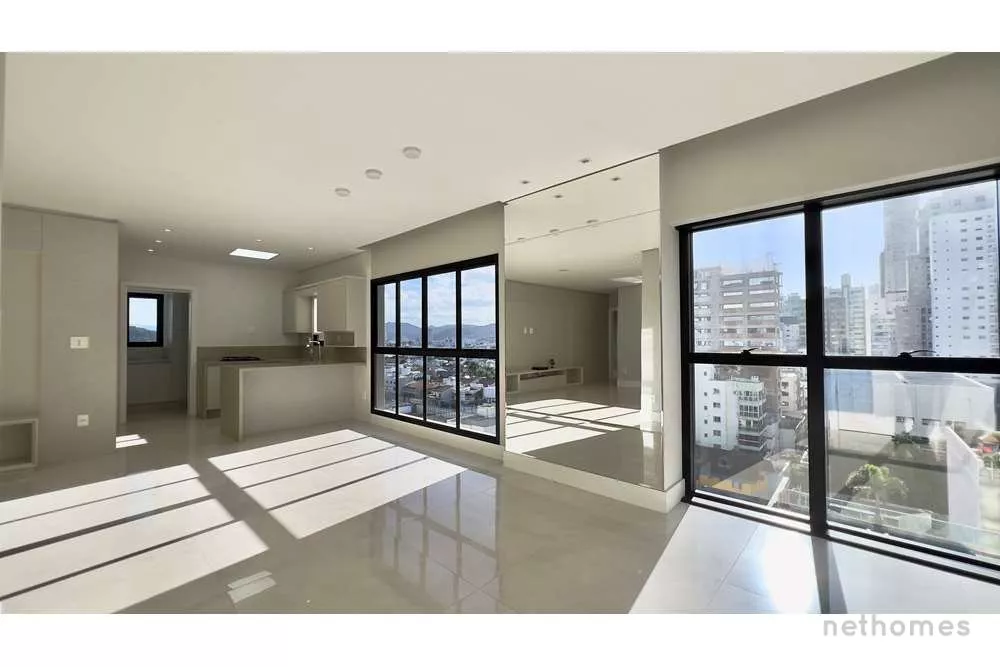 Apartamento à venda com 4 quartos, 138m² - Foto 1