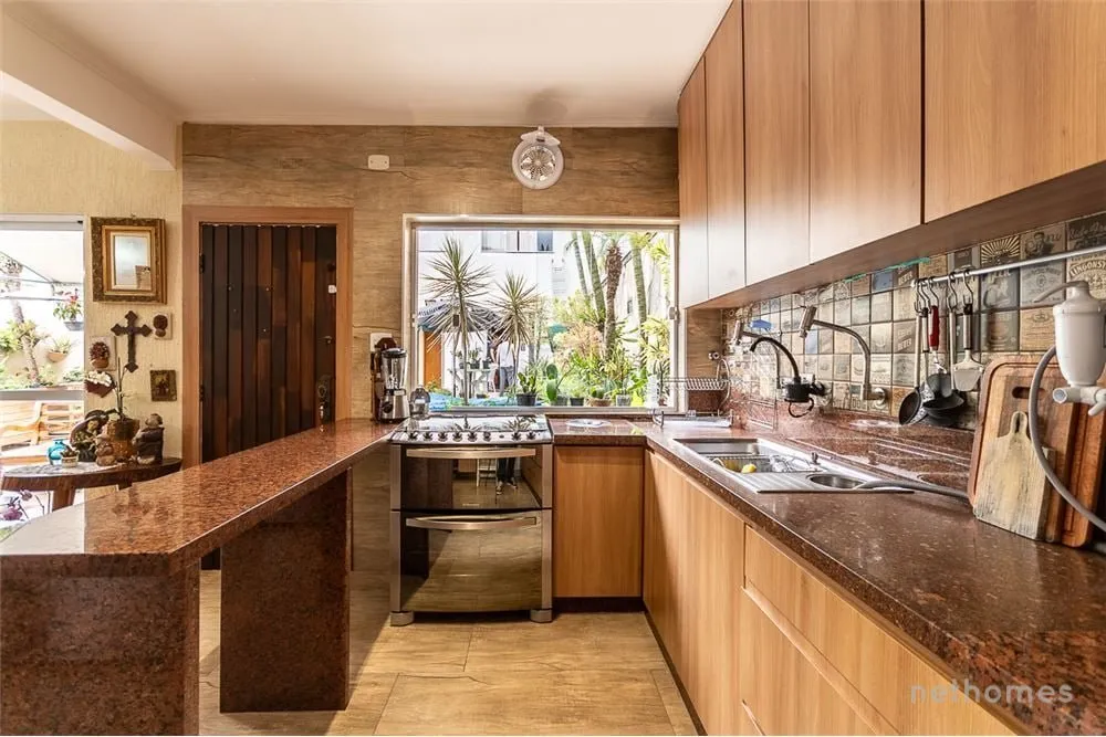 Casa, 4 quartos, 267 m² - Foto 6