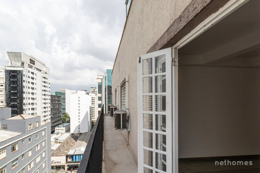 Cobertura à venda com 3 quartos, 240m² - Foto 1