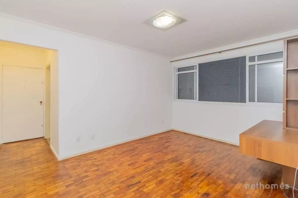 Apartamento à venda com 2 quartos, 67m² - Foto 2