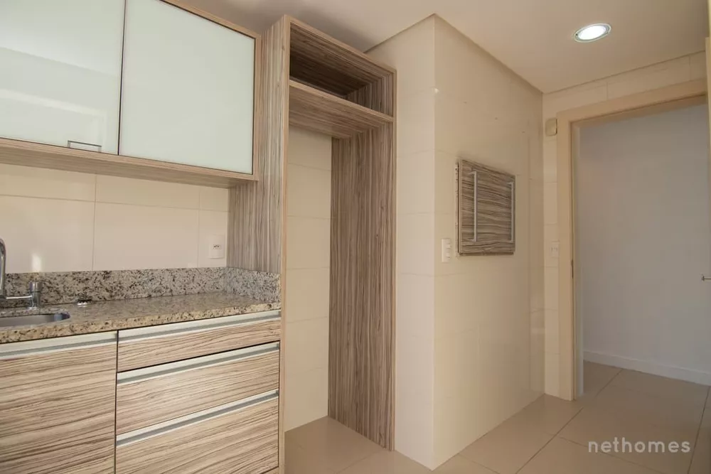 Apartamento à venda com 3 quartos, 123m² - Foto 9