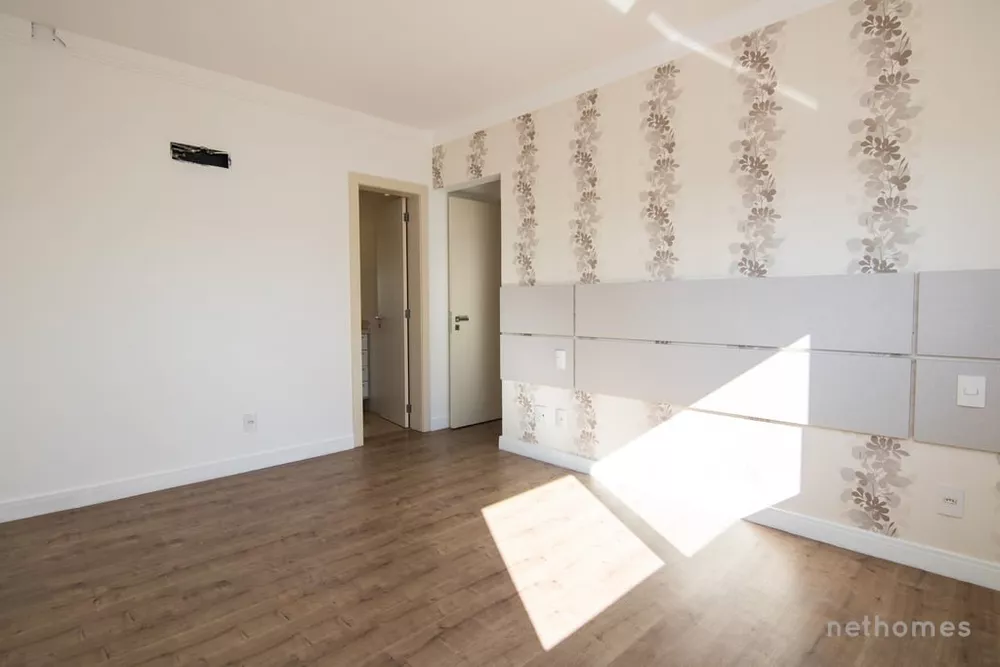 Apartamento à venda com 3 quartos, 123m² - Foto 12