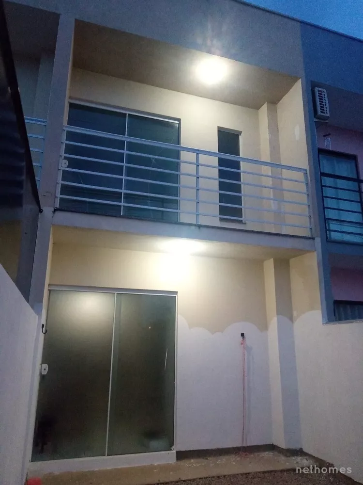 Casa de Condomínio à venda com 2 quartos, 60m² - Foto 1