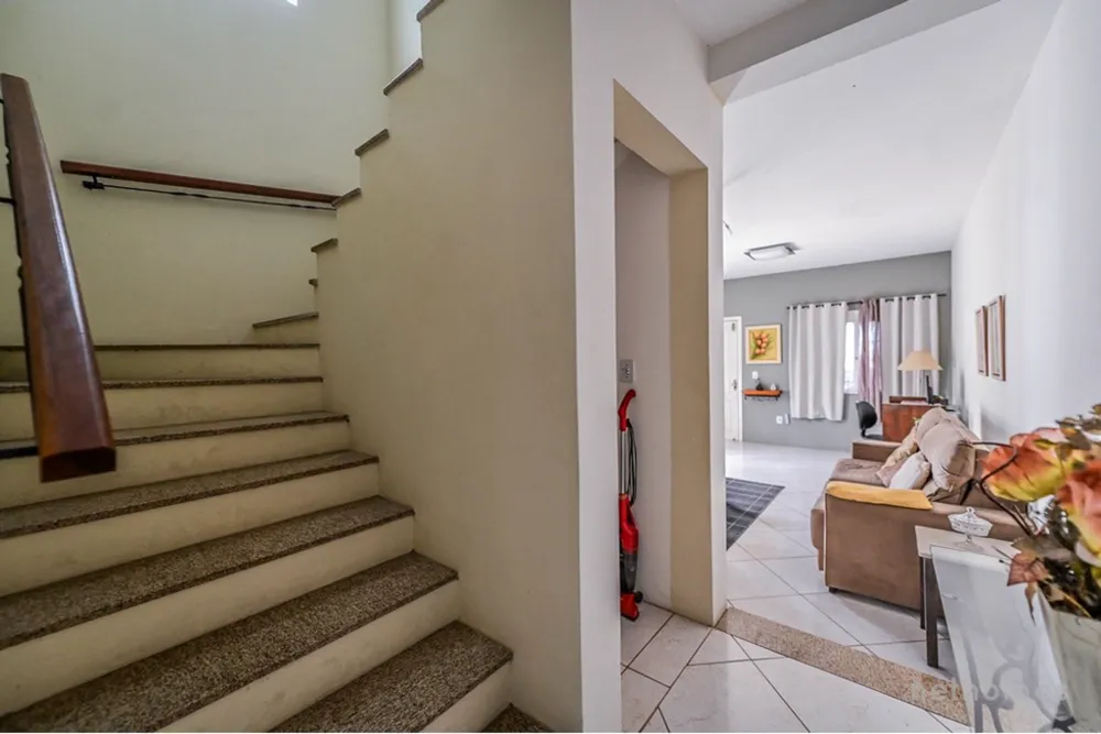 Casa, 4 quartos, 250 m² - Foto 3