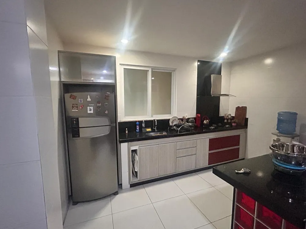 Sobrado, 3 quartos, 253 m² - Foto 1