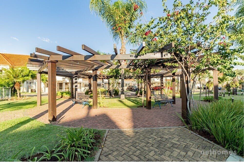 Casa de Condomínio à venda com 3 quartos, 144m² - Foto 4