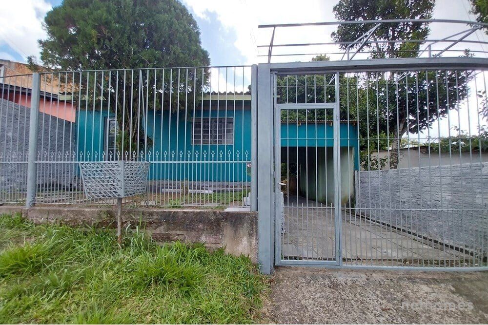 Casa à venda com 3 quartos, 65m² - Foto 1