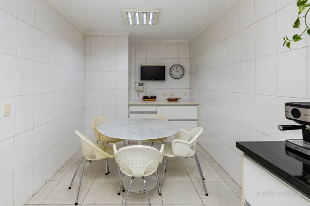 Casa, 4 quartos, 260 m² - Foto 4