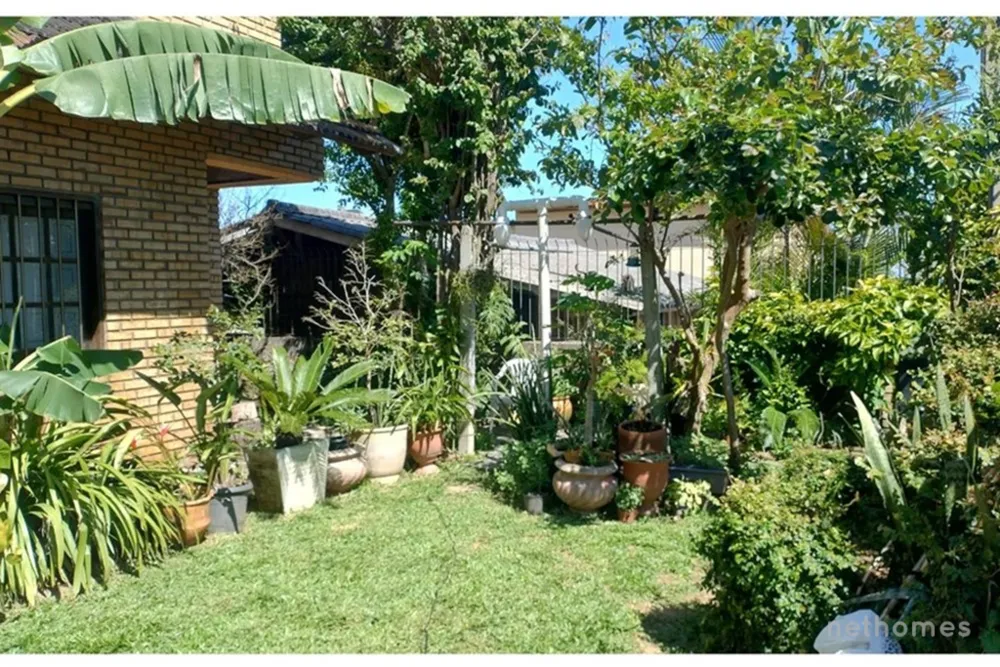 Casa, 4 quartos, 231 m² - Foto 2