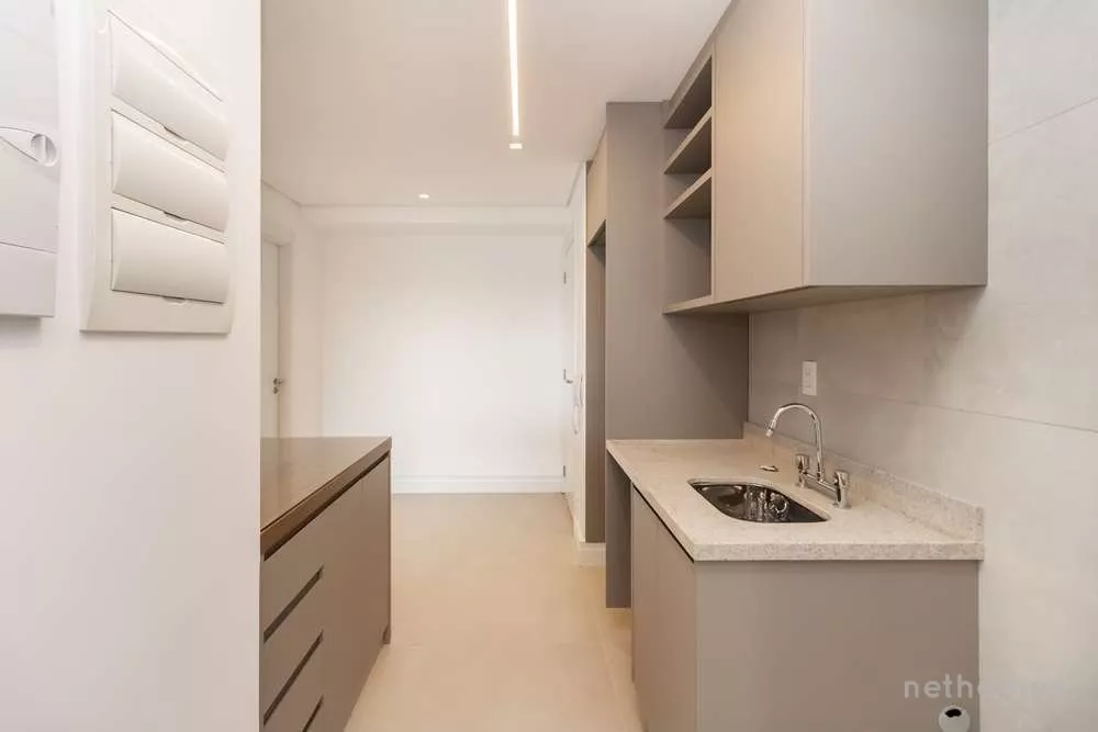 Apartamento à venda com 2 quartos, 78m² - Foto 2