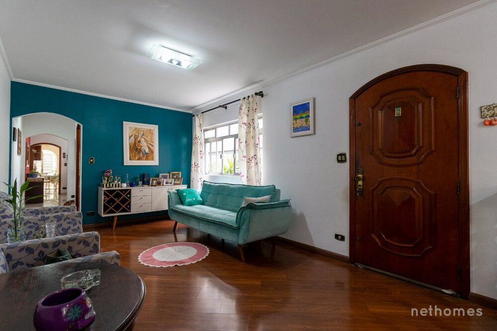 Casa à venda com 3 quartos, 200m² - Foto 2