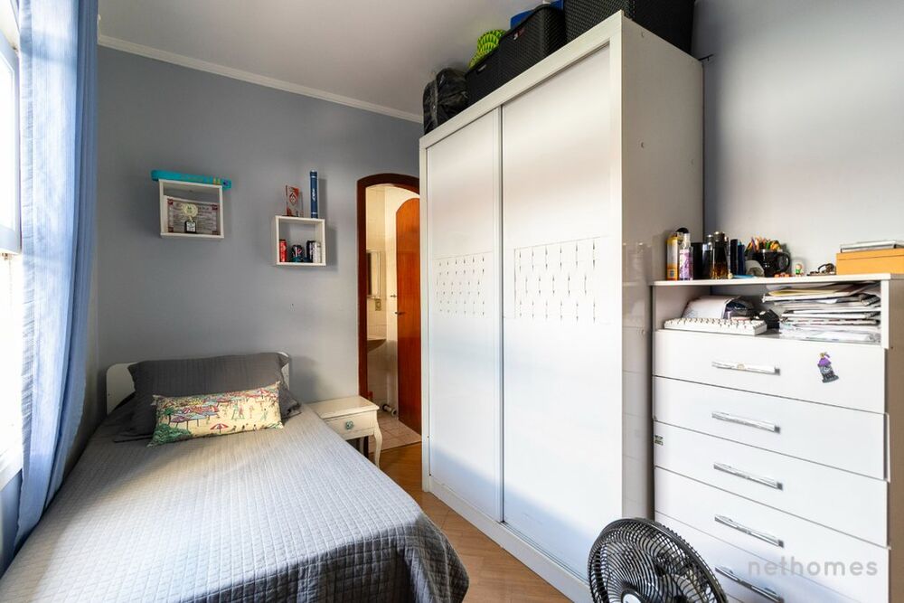 Casa à venda com 3 quartos, 200m² - Foto 3