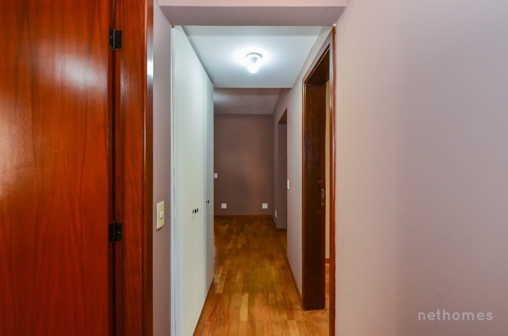 Apartamento à venda com 4 quartos, 202m² - Foto 7