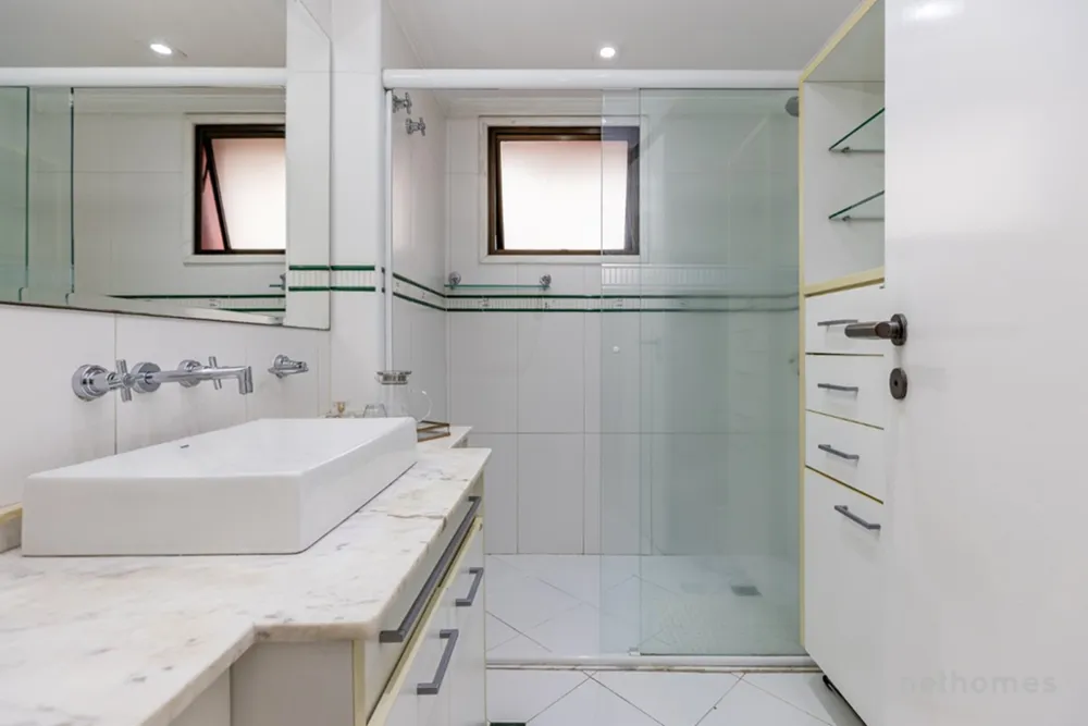 Apartamento, 3 quartos, 151 m² - Foto 1