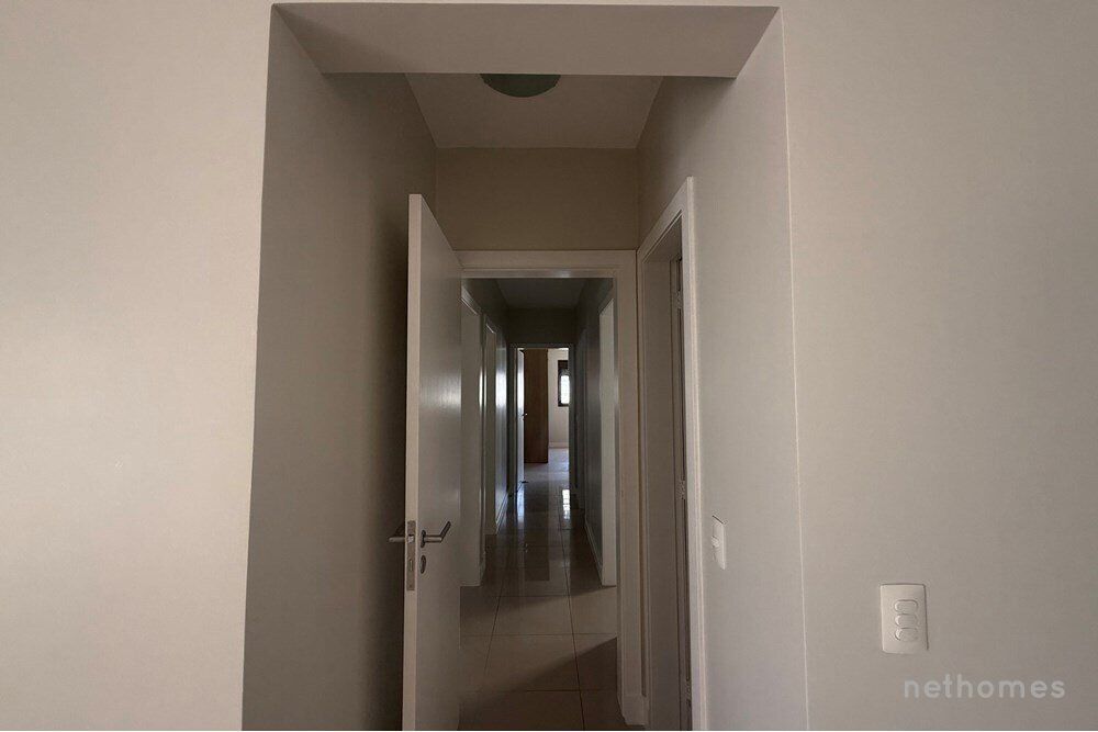 Apartamento à venda com 3 quartos, 167m² - Foto 3