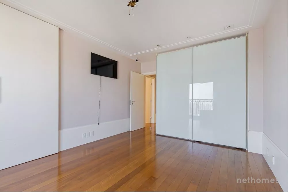 Apartamento à venda com 3 quartos, 305m² - Foto 4