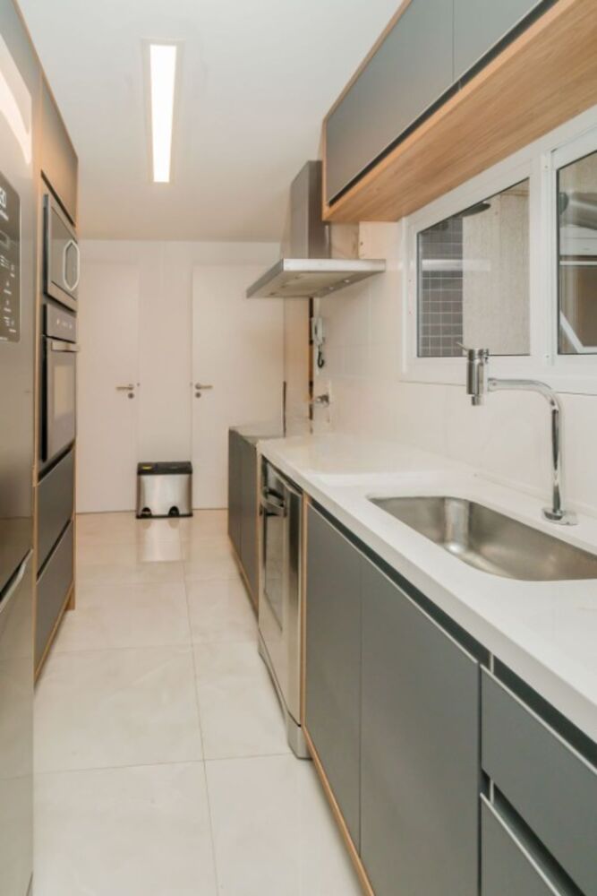Apartamento à venda com 3 quartos, 127m² - Foto 2