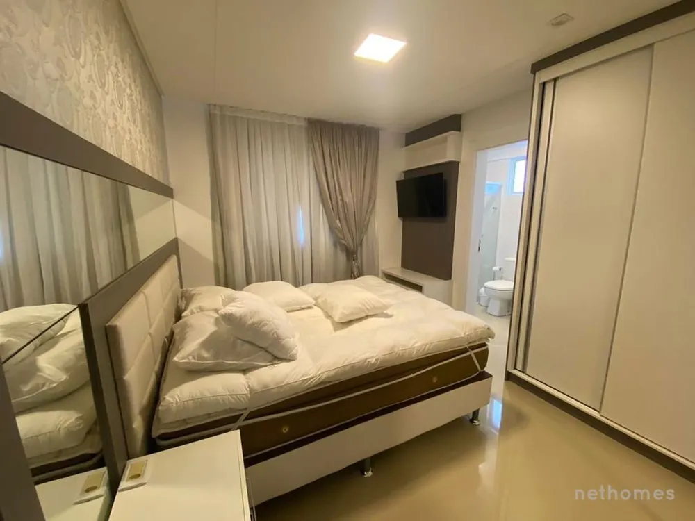 Apartamento, 4 quartos, 208 m² - Foto 1