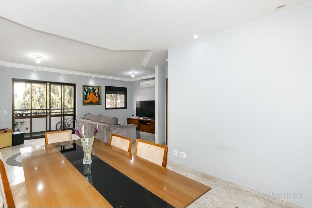 Apartamento à venda com 3 quartos, 150m² - Foto 4