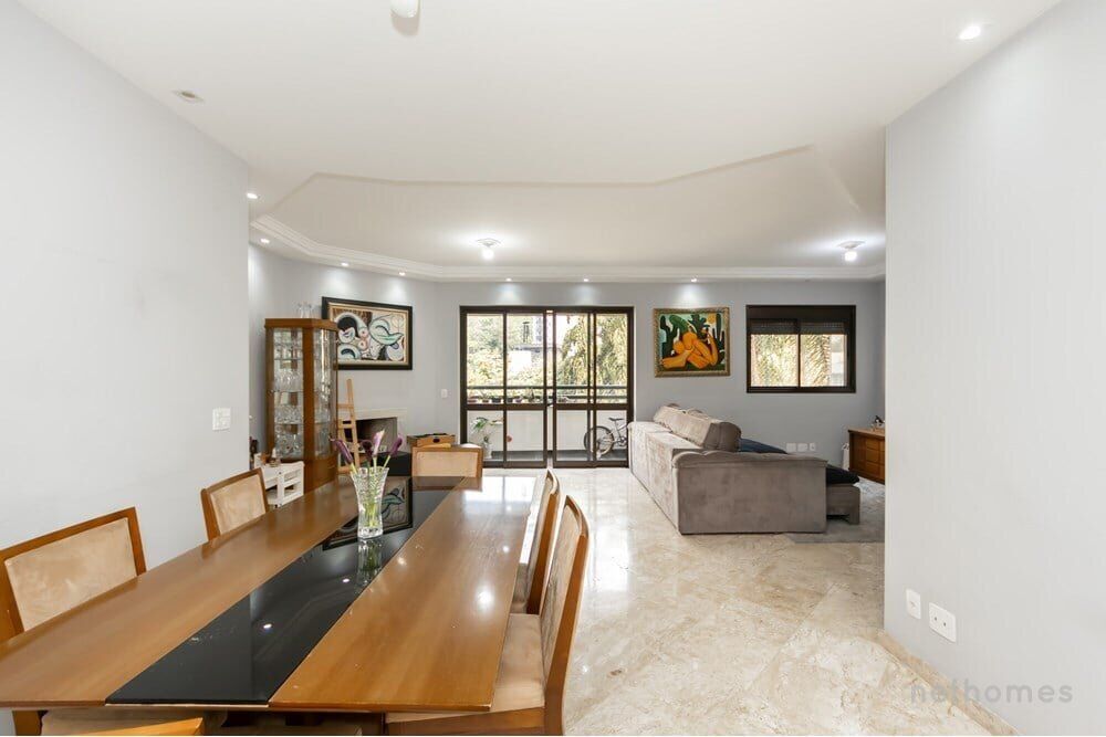 Apartamento à venda com 3 quartos, 150m² - Foto 3