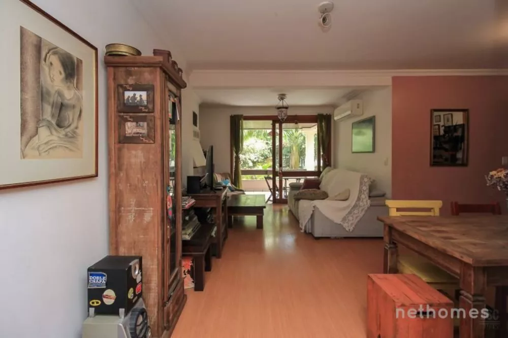 Apartamento à venda com 4 quartos, 135m² - Foto 2