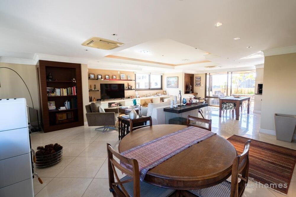 Cobertura à venda com 3 quartos, 278m² - Foto 4