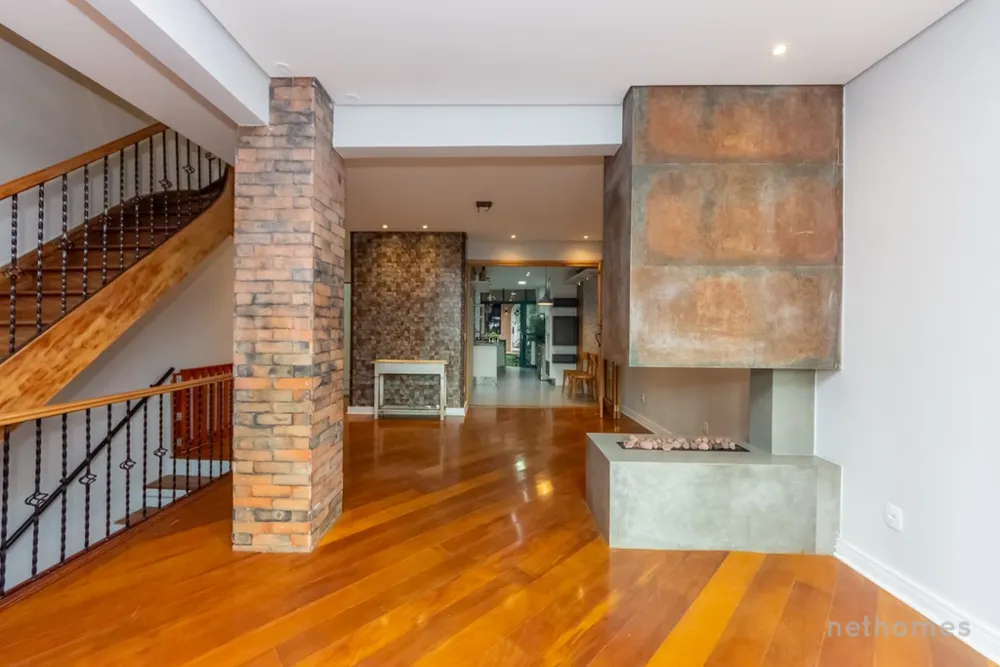 Casa, 3 quartos, 297 m² - Foto 1