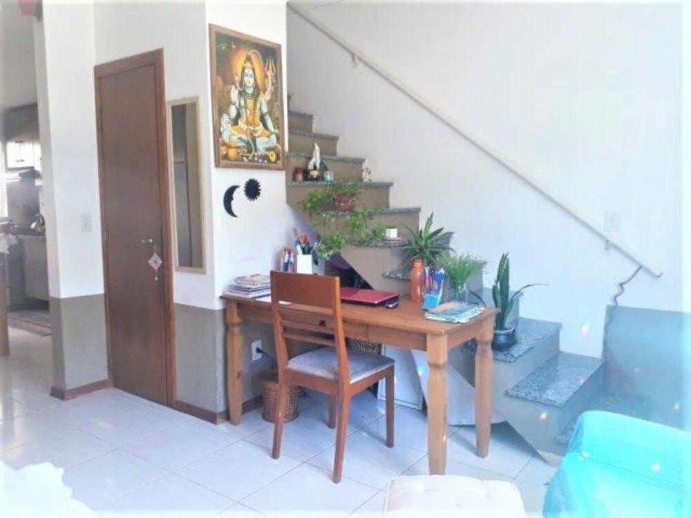 Casa de Condomínio à venda com 2 quartos, 97m² - Foto 2