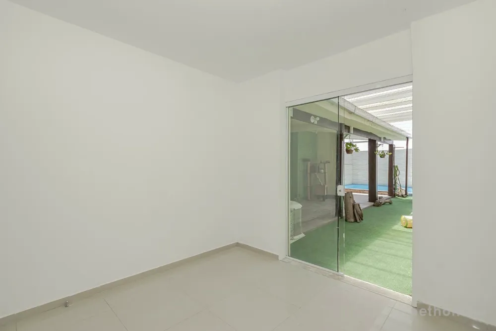 Casa, 3 quartos, 250 m² - Foto 1