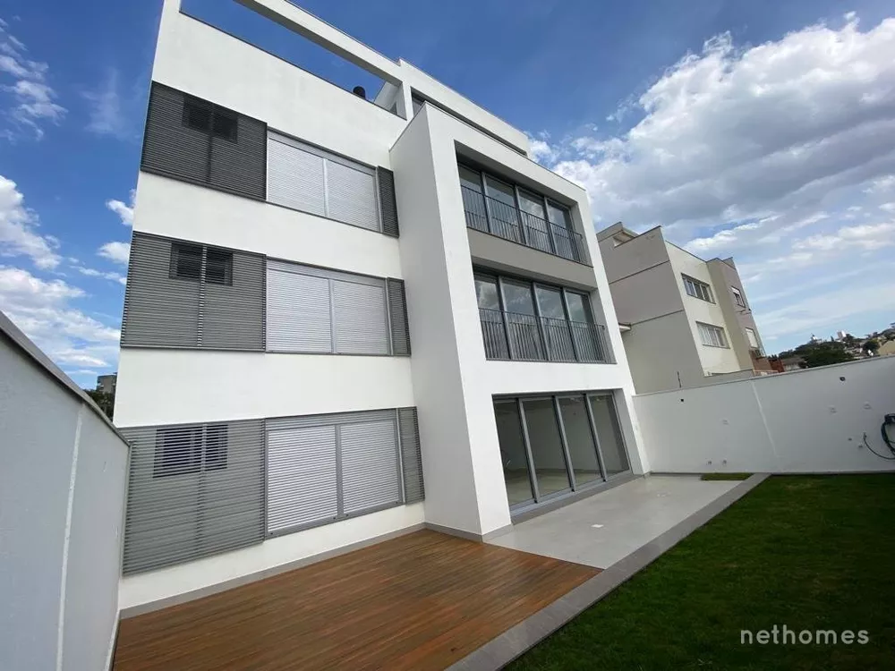 Apartamento à venda com 3 quartos, 123m² - Foto 2