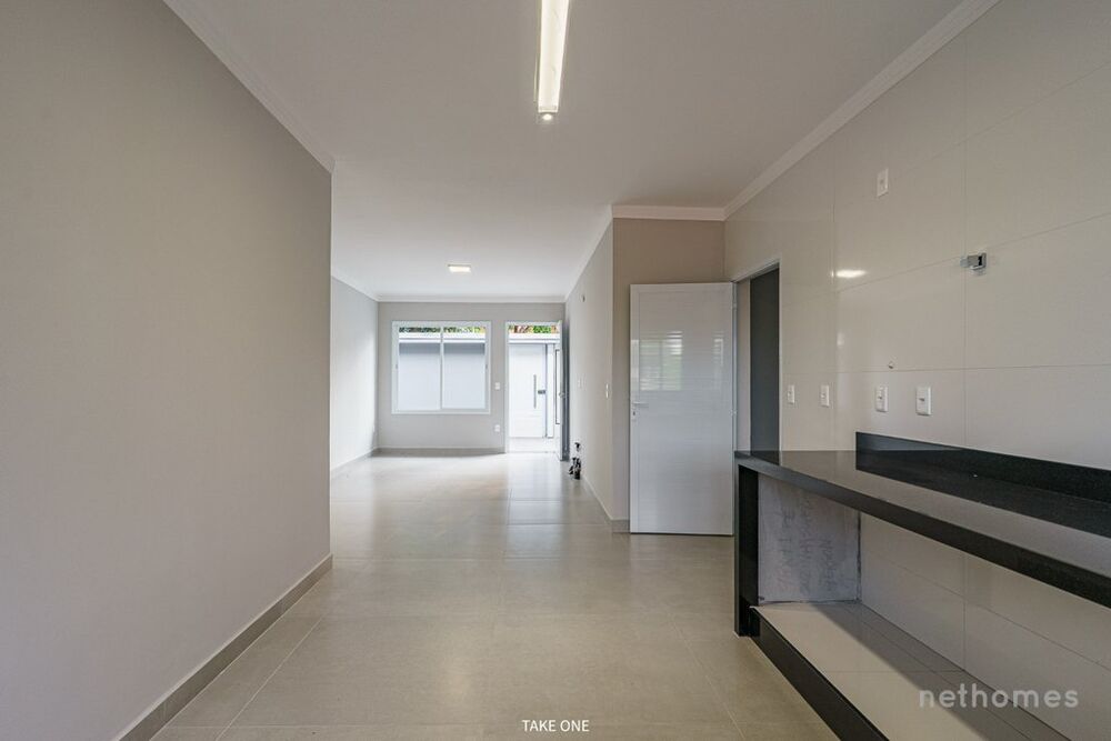 Casa à venda com 3 quartos, 151m² - Foto 9