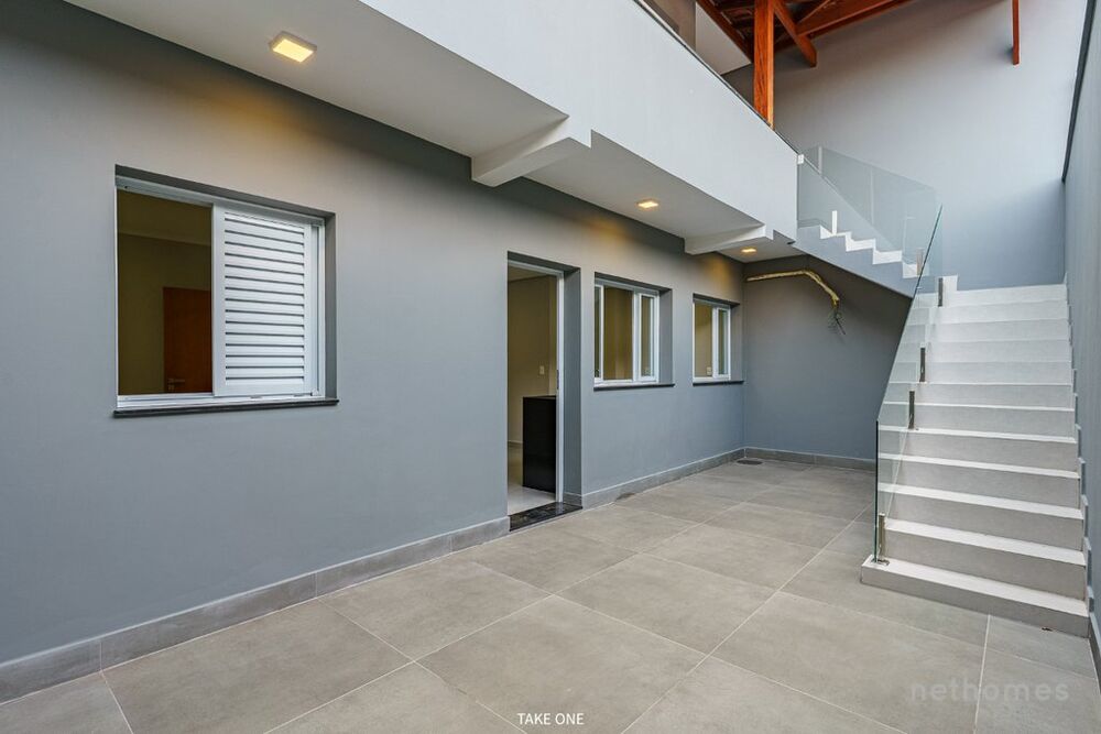 Casa à venda com 3 quartos, 151m² - Foto 2
