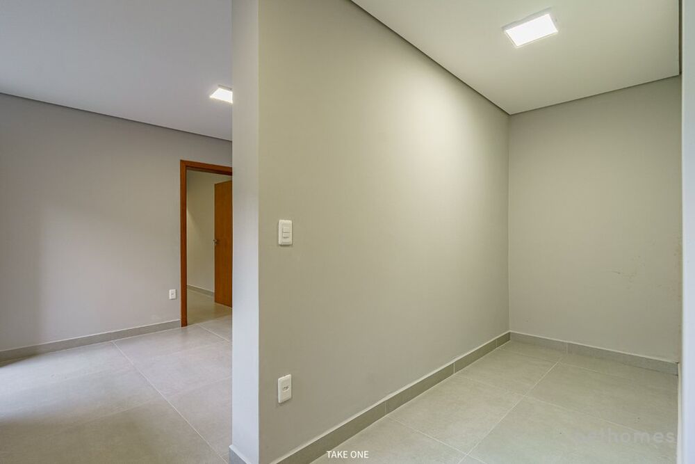Casa à venda com 3 quartos, 151m² - Foto 3