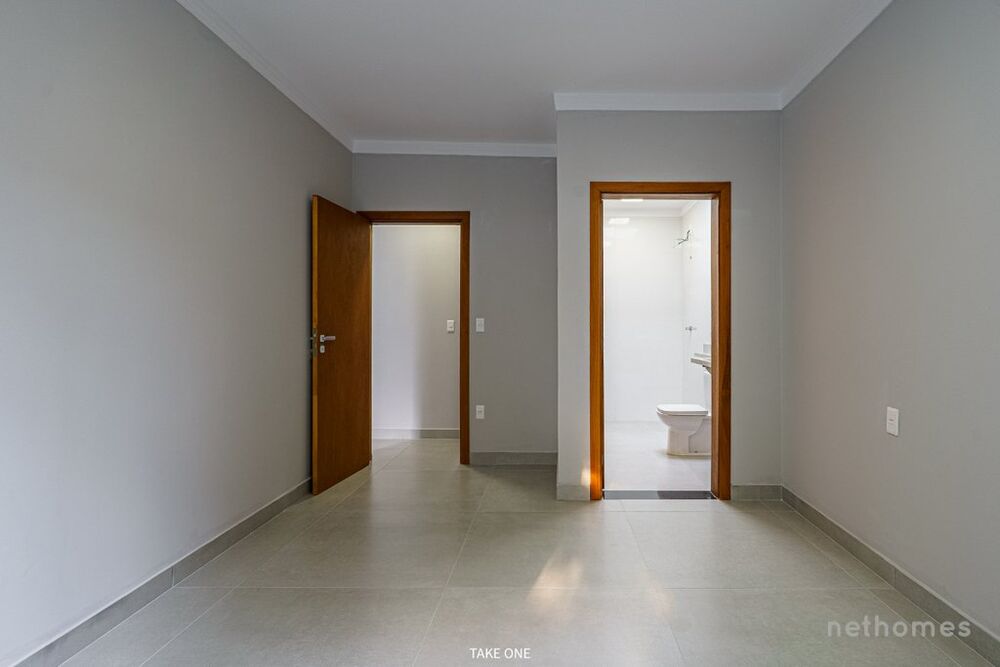 Casa à venda com 3 quartos, 151m² - Foto 11