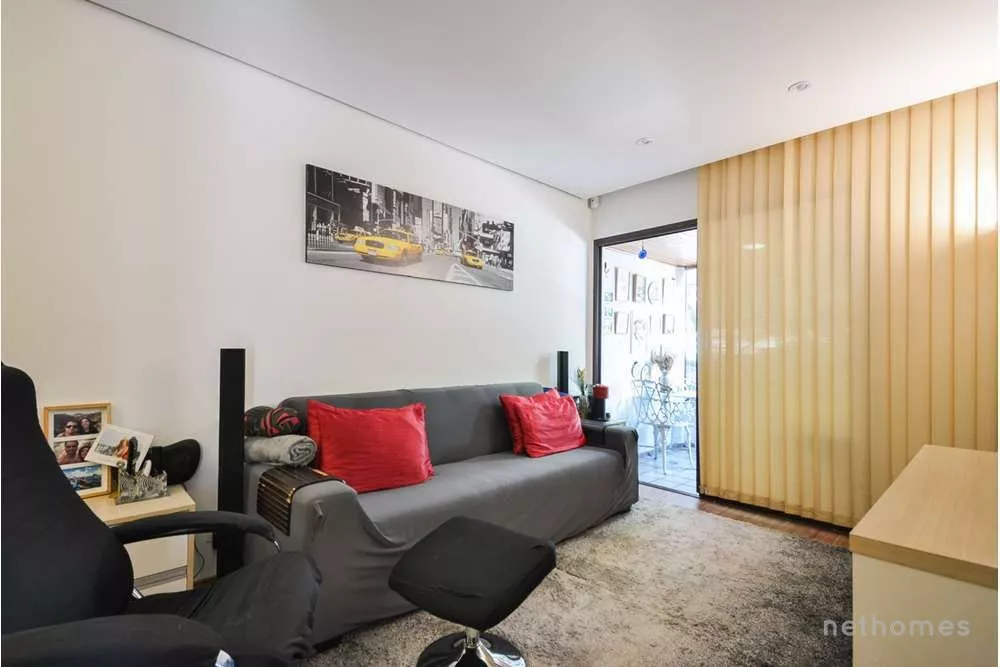 Apartamento à venda com 2 quartos, 72m² - Foto 4