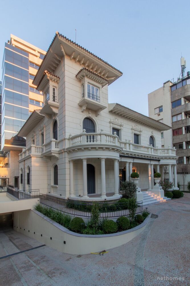Apartamento à venda com 3 quartos, 134m² - Foto 1