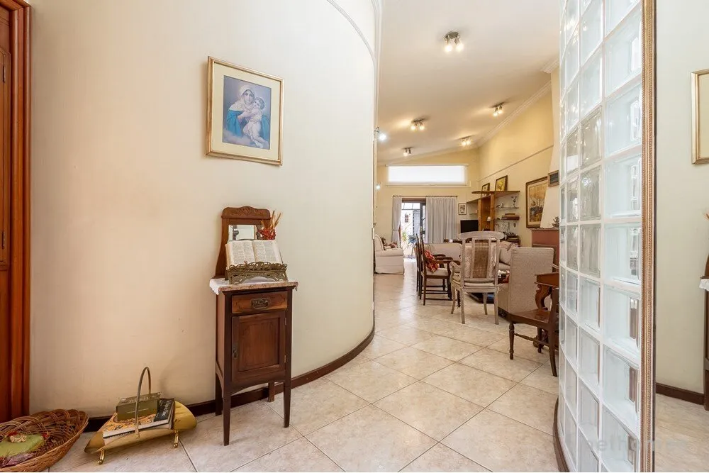 Casa, 2 quartos, 230 m² - Foto 7